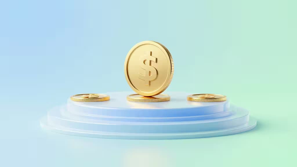 Abstracte voorstelling van stablecoin-staking: gouden munten rustend op gelaagde doorzichtige platforms met een zachte blauw-groene achtergrondgradient.