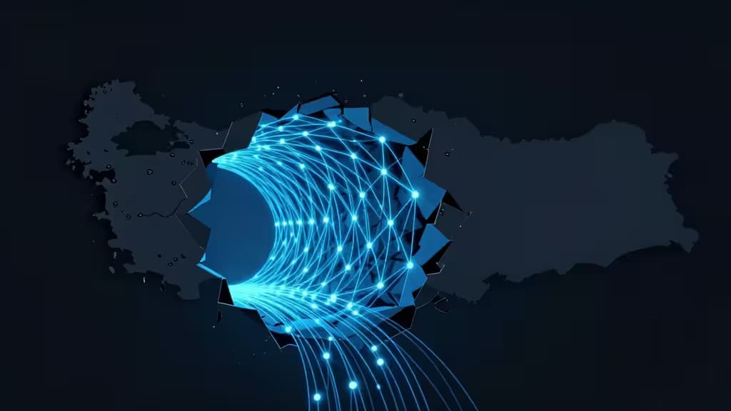 Un túnel de red digital azul brillante atraviesa un mapa oscuro de Turquía, simbolizando el acceso VPN seguro que evita la censura.