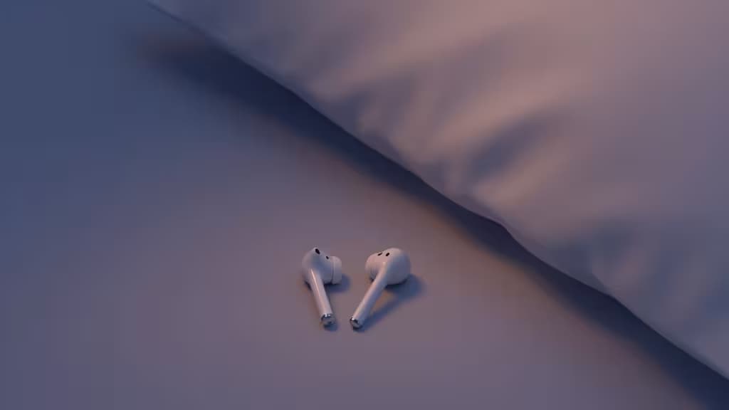 Pessoa dormindo tranquilamente com earbuds wireless ao lado sobre a almofada, em tons suaves de azul e lavanda, atmosfera noturna serena